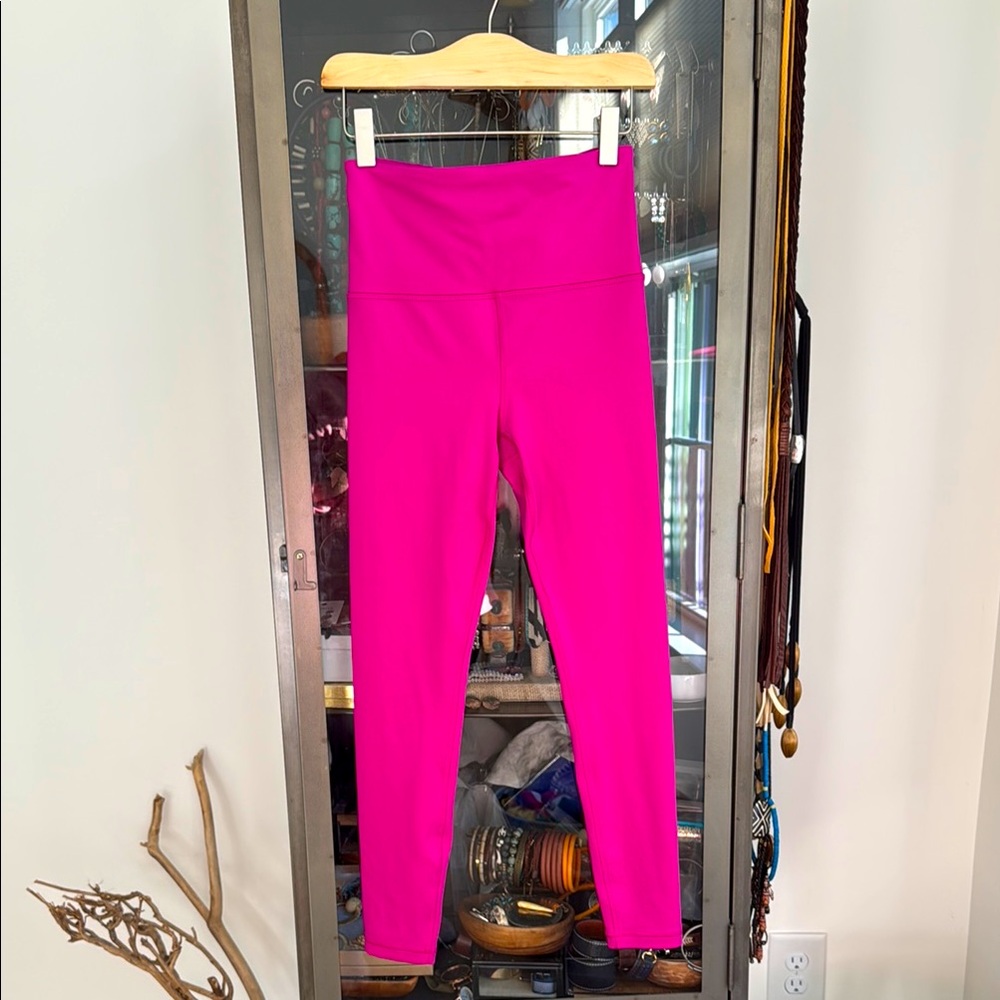 EUC Athleta Ultra High Rise Elation 7/8 Tight leggings, xxs